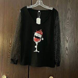 Made with ❤️ black holiday top. Santa wine glass for decoration. Size Med NWT